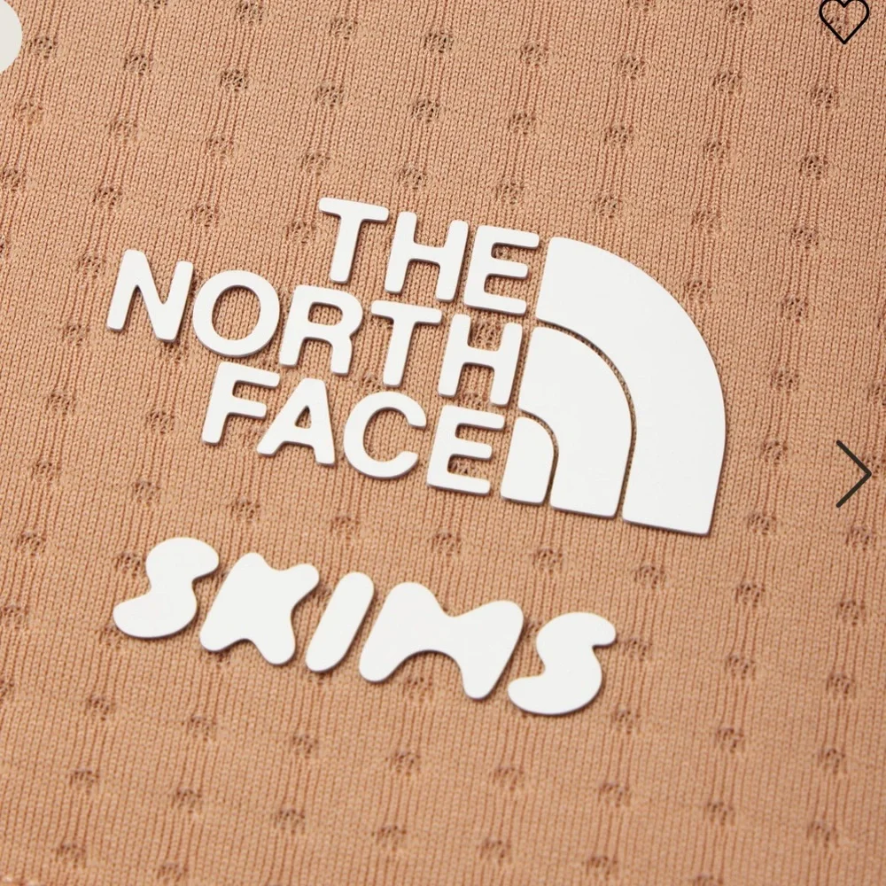 NORTH FACE X SKIMS DOTKNIT LONG SLEEVE TOP Ochre sz M

COLLECTION SOLD OUT - Picture 6 of 7